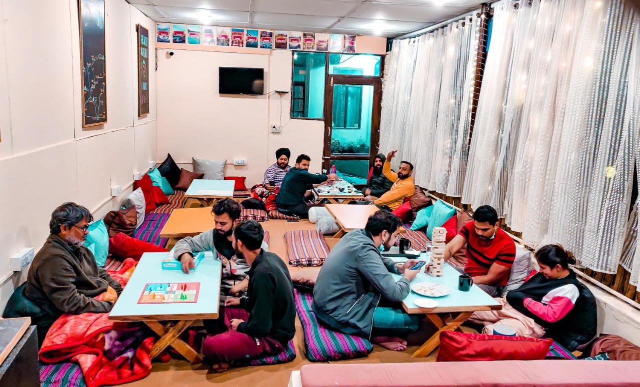 Moustache Mcleodganj Hostel МакЛеод Ганж Екстериор снимка