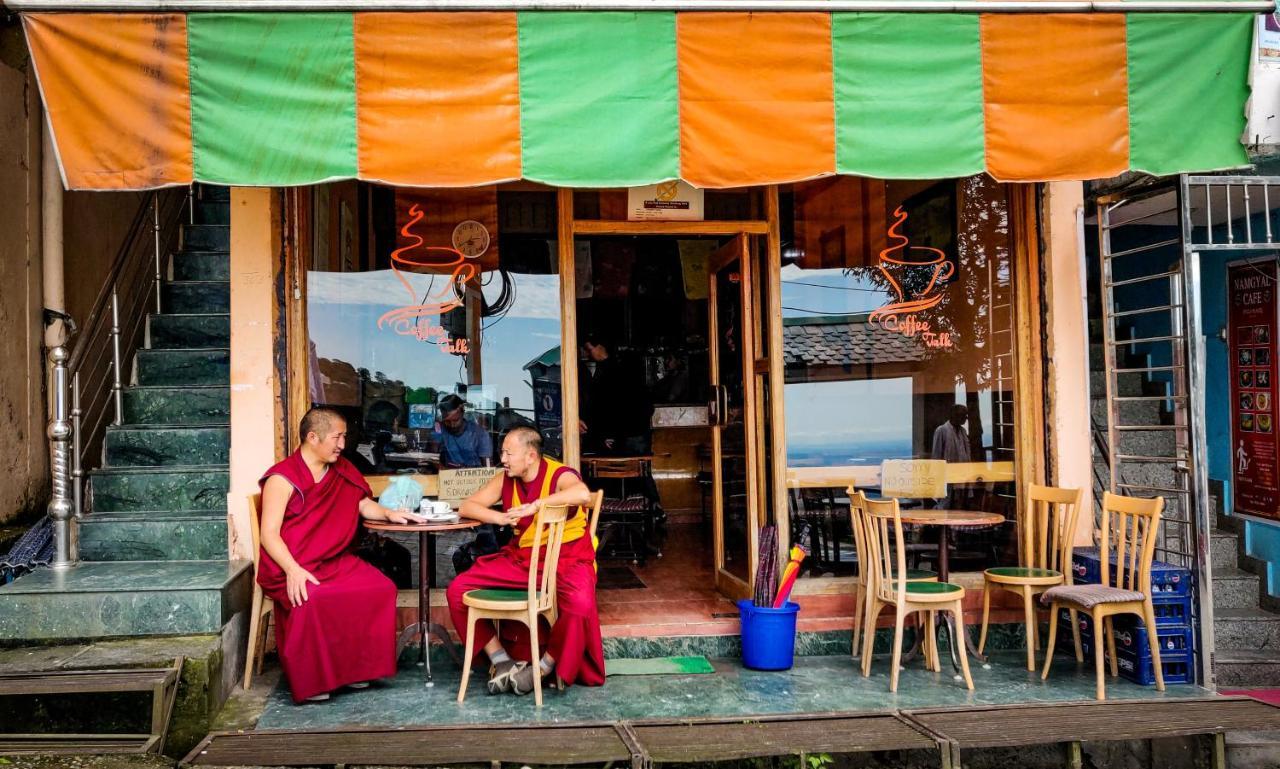 Moustache Mcleodganj Hostel МакЛеод Ганж Екстериор снимка