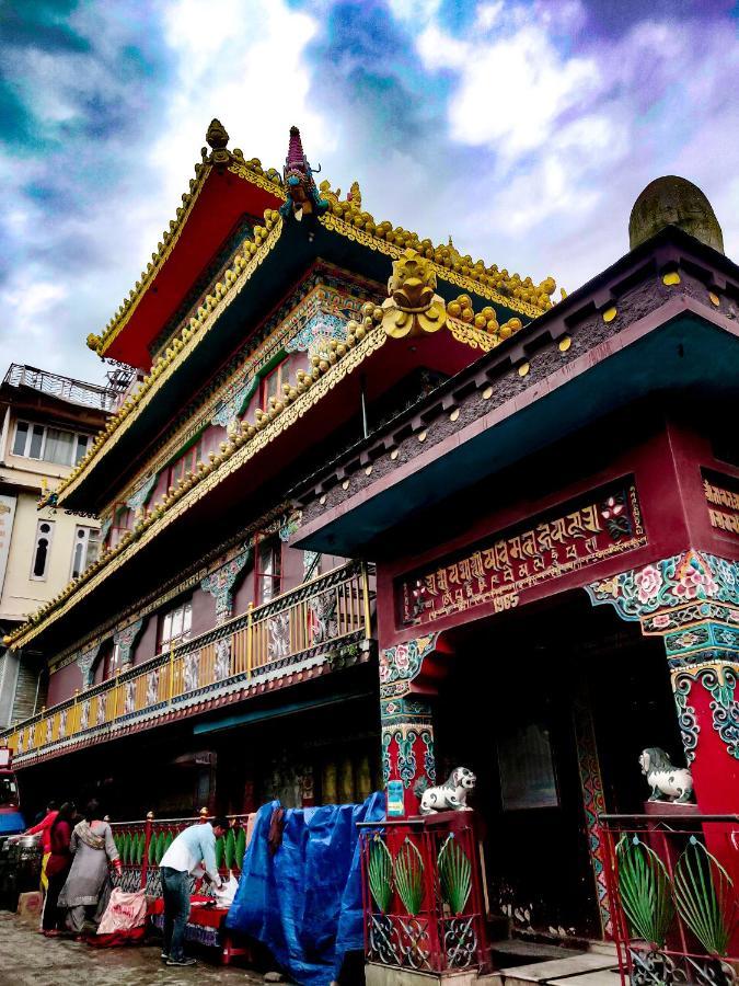 Moustache Mcleodganj Hostel МакЛеод Ганж Екстериор снимка