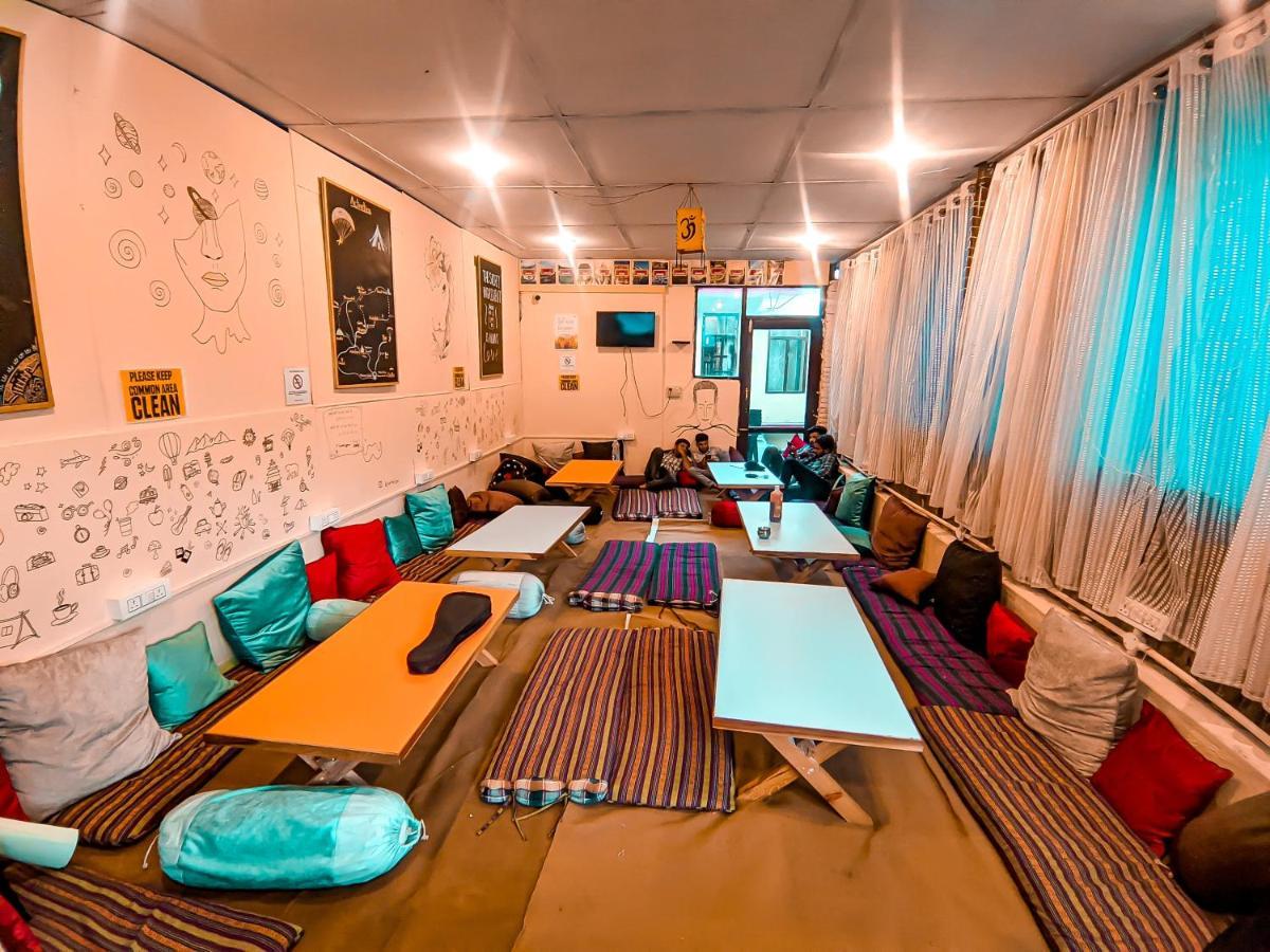 Moustache Mcleodganj Hostel МакЛеод Ганж Екстериор снимка