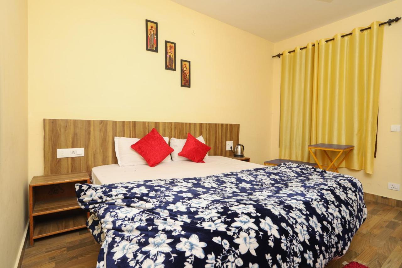Moustache Mcleodganj Hostel МакЛеод Ганж Екстериор снимка