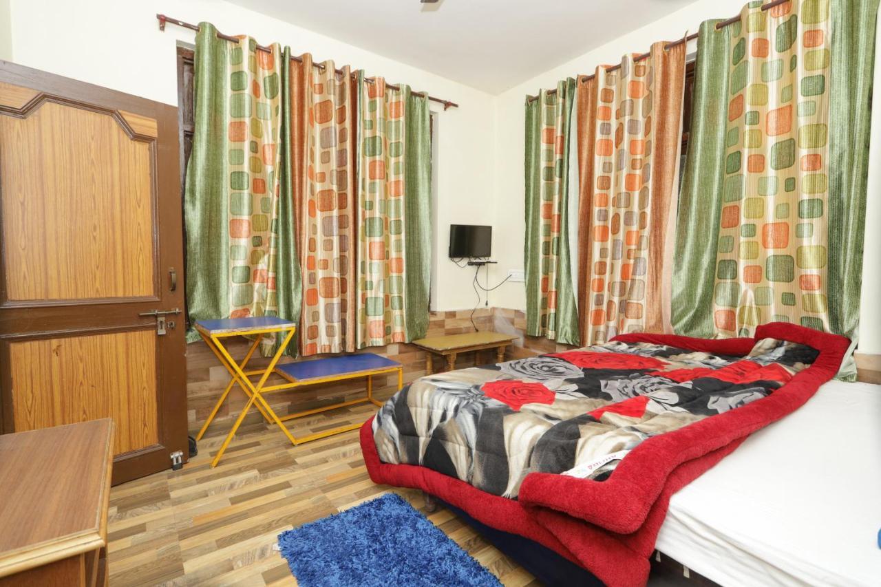 Moustache Mcleodganj Hostel МакЛеод Ганж Екстериор снимка