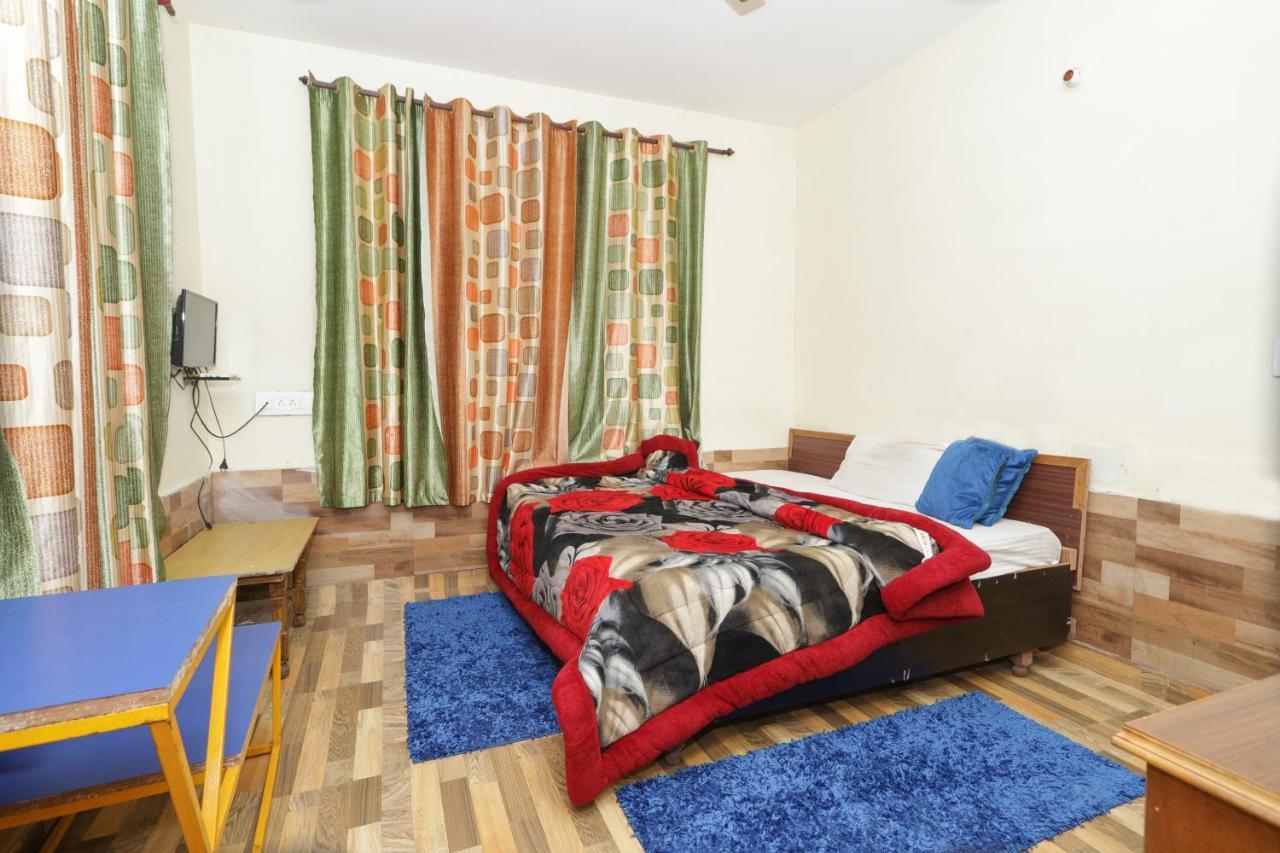 Moustache Mcleodganj Hostel МакЛеод Ганж Екстериор снимка